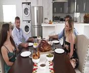Thanksgiving Turns Me On - S40:E18 from swingers
