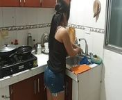 Horny stepbrother goes looking for his stepsister to give him some delicious blowjobs - Porn in Spanish from 香港usdt找換店官网：hkotc ccugaq