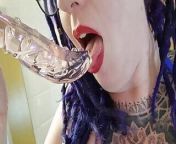 BBW has new glass dildo to try out from big thighs sex camera