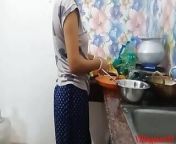 Wife ko red saree pe kitchen main sex Kiya from balec main sex