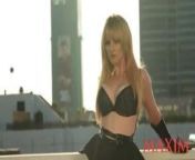 Melissa Rauch's Maxim photo shooting - behind the scenes from photos nude melissa roxburgh