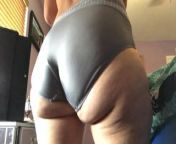 Jiggly Booty Milf JOI from 🍑 big booty white girl twerking and shaking her booty