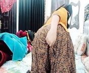 Pakistani Hijab Girl Masturbating With Clear Hindi Audio from pakistani hijab