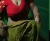 Desi aunty changing clothes from indian aunty changing video