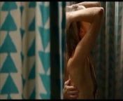 Laura Prepon (Hot Donna 70s show) Topless Lesbian Kiss from donna bee topless