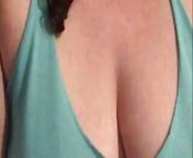 Teasing you with my curvy body and hot pee from hindu chubby aunty belly