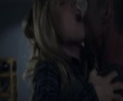 Kristen Bell - ''Veronica Mars'' s4e02 from kitchen kissing scene