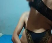 Hermosa Chica tiene su Primer video Porno. Tragando semen al final from dhava
